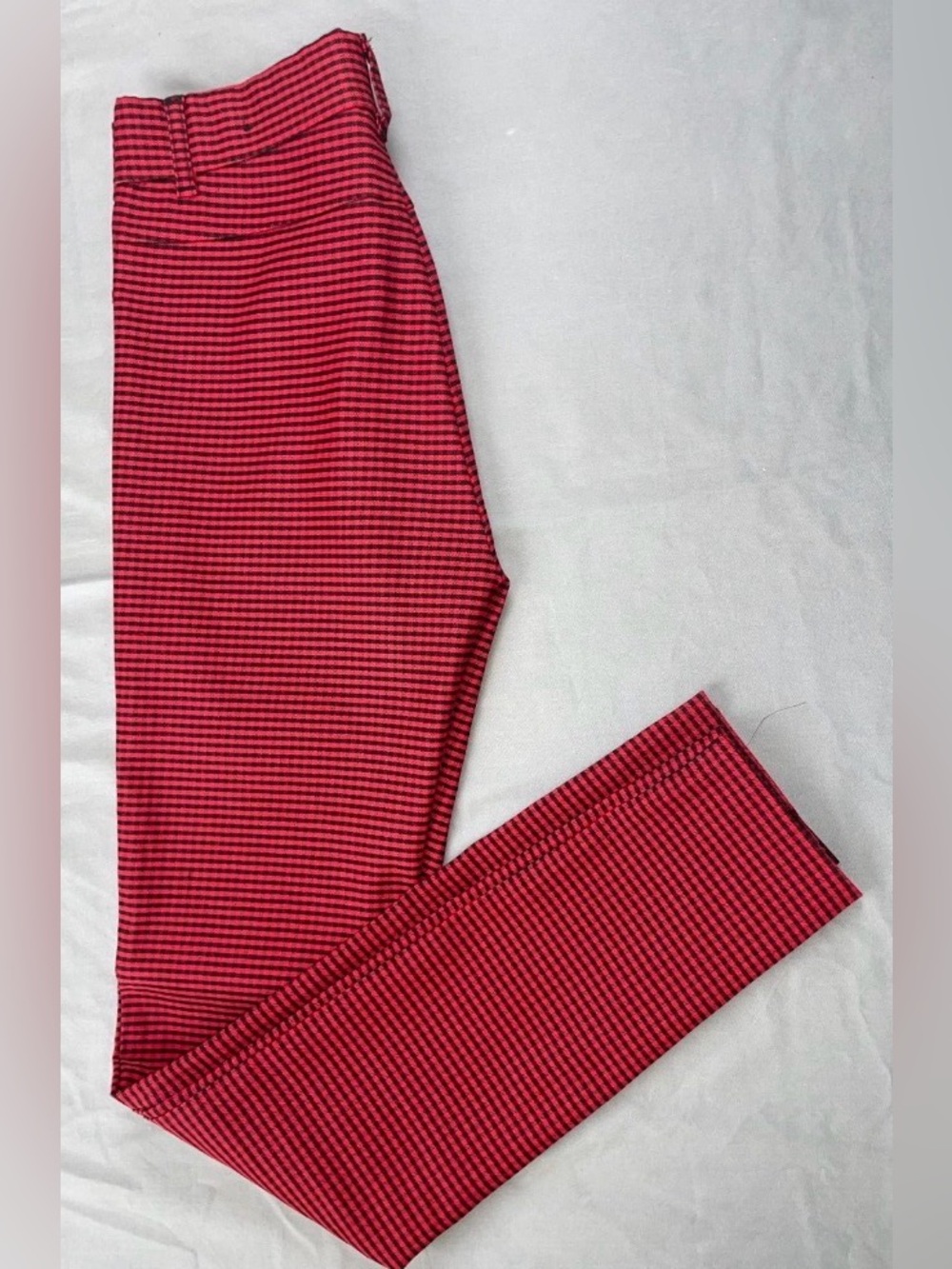 Zara Red and Black Striped High-Elasticity leggings NWT